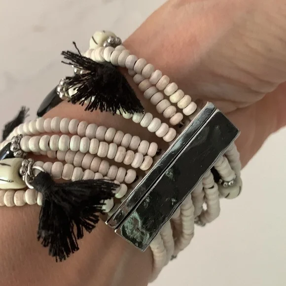 Silver tone and tassel bracelet - Picture 6 of 6